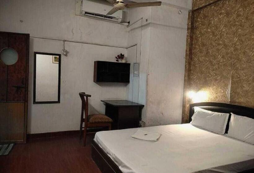 هتل Relax Home Stay