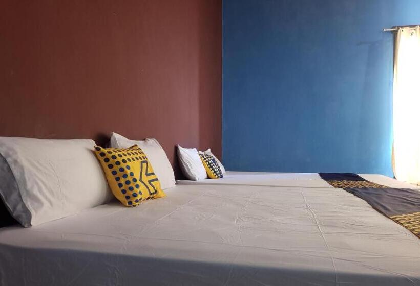 هتل Spot On 92842 Homestay Balearjosari