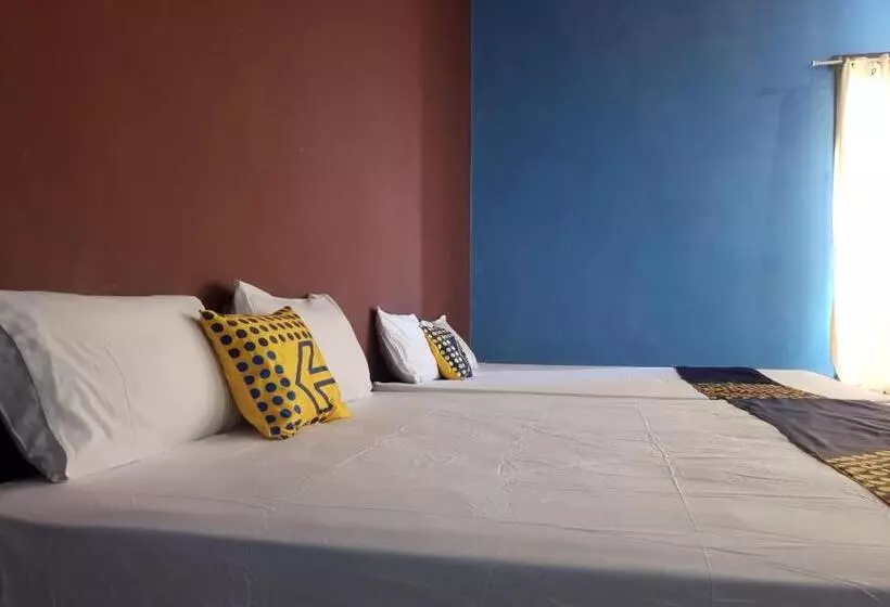 Hotelli Spot On 92842 Homestay Balearjosari