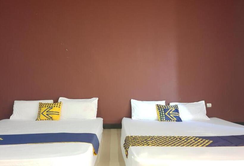 هتل Spot On 92842 Homestay Balearjosari