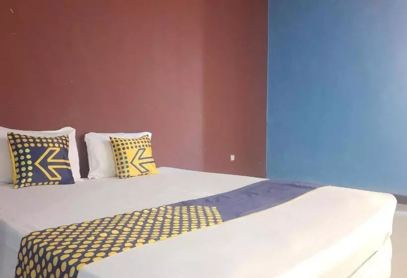 Hotelli Spot On 92842 Homestay Balearjosari