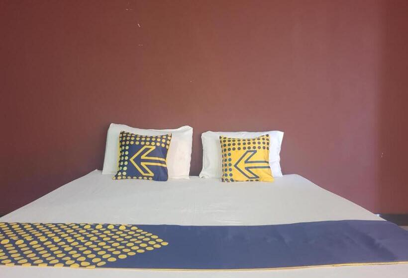 هتل Spot On 92842 Homestay Balearjosari