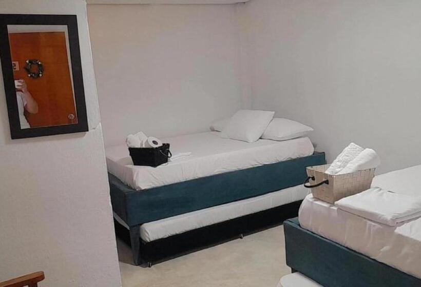 پانسیون Hostal La Boquilla