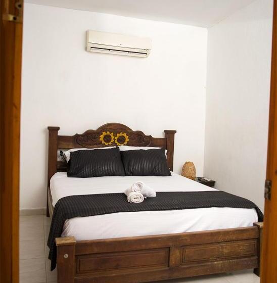 پانسیون Hostal La Boquilla