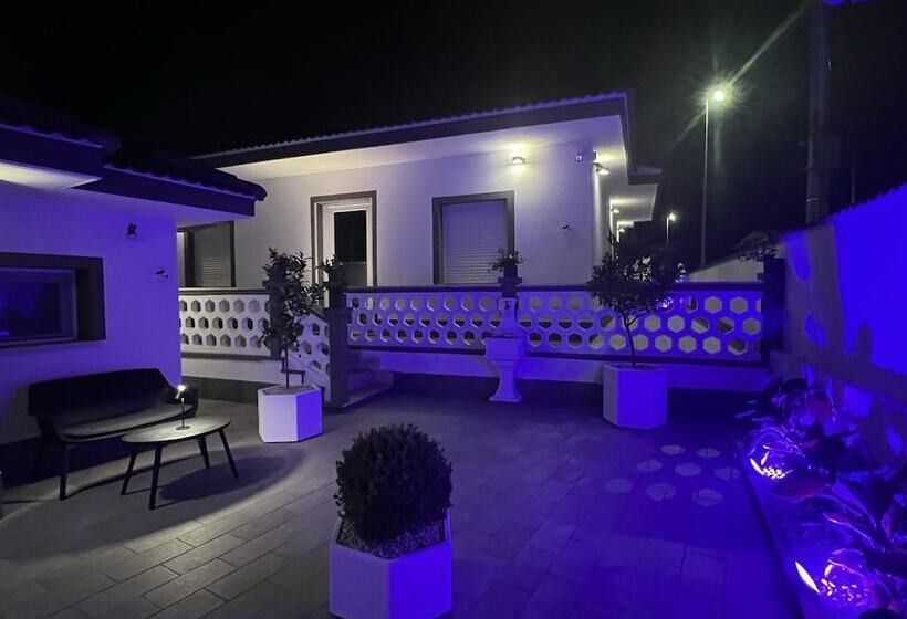 膳宿费 Kalasó Design Guest House   Rome Airport