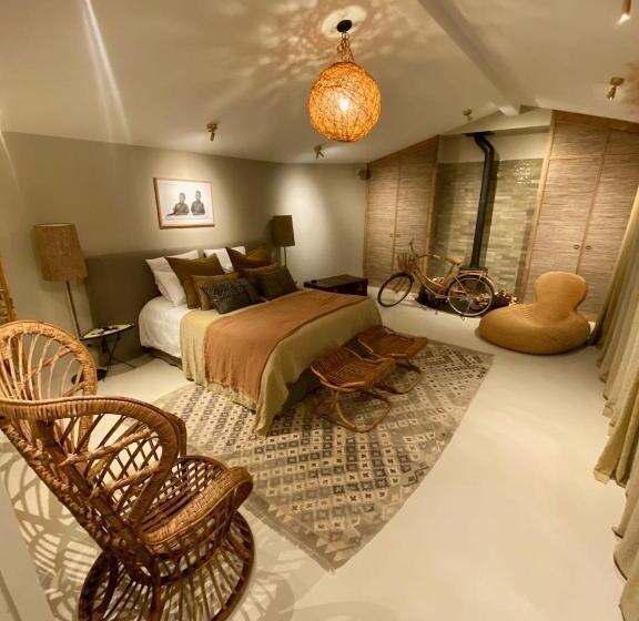 Bed and Breakfast Maisons 322   La Lumineuse