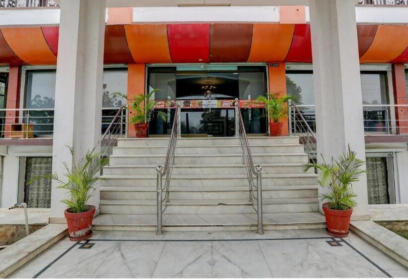 Collection O Hotel King Bird And Restaurants