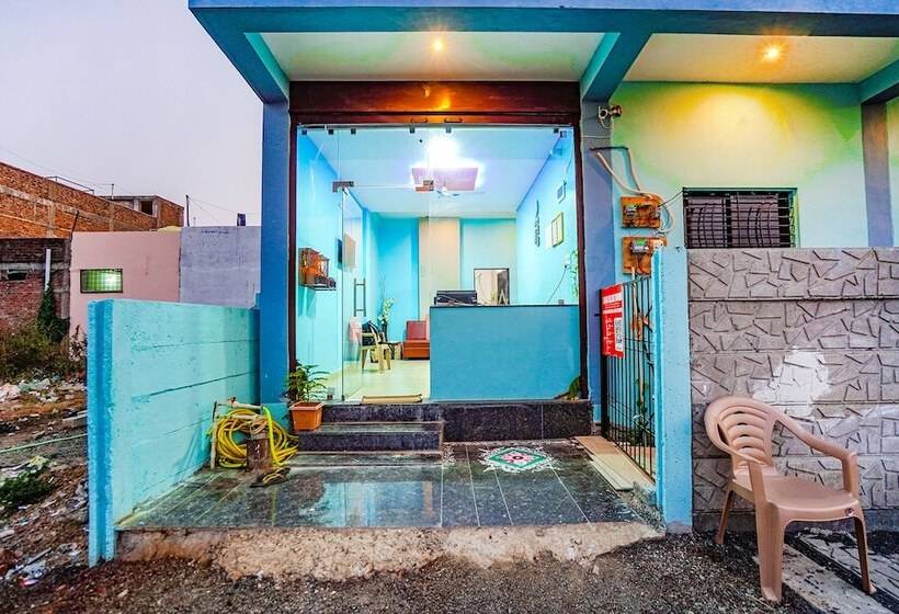 Отель Fabexpress Evaan Deluxe Rooms