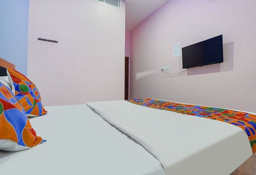 Отель Fabexpress Evaan Deluxe Rooms