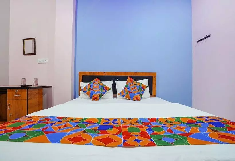 Hotelli Fabexpress Evaan Deluxe Rooms