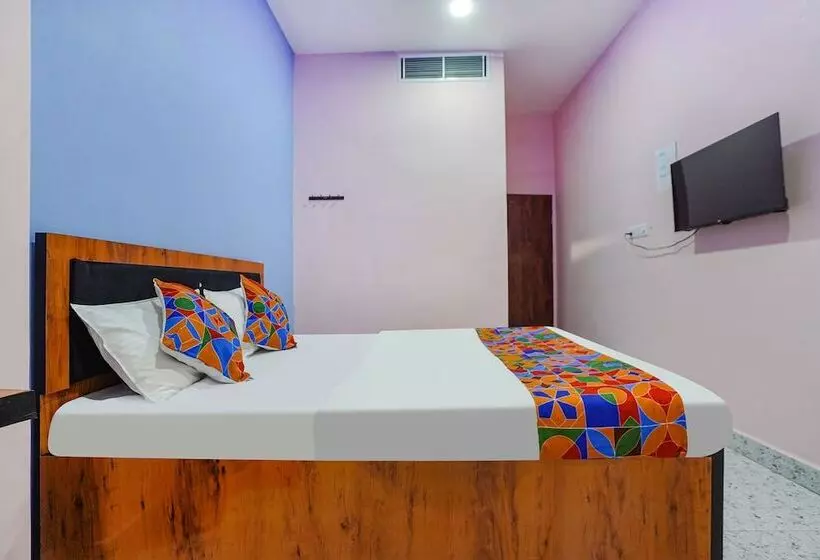 Hotelli Fabexpress Evaan Deluxe Rooms
