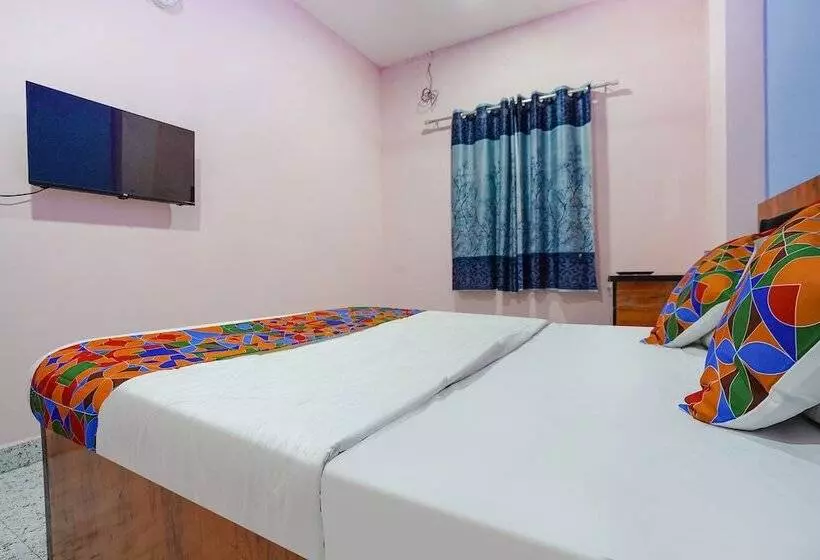 Hotelli Fabexpress Evaan Deluxe Rooms
