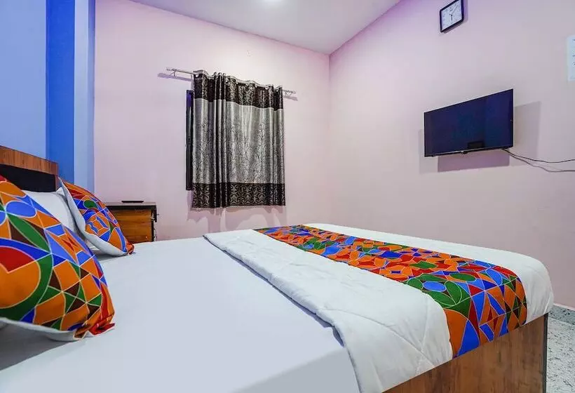 Hotelli Fabexpress Evaan Deluxe Rooms