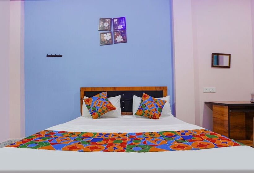 Отель Fabexpress Evaan Deluxe Rooms