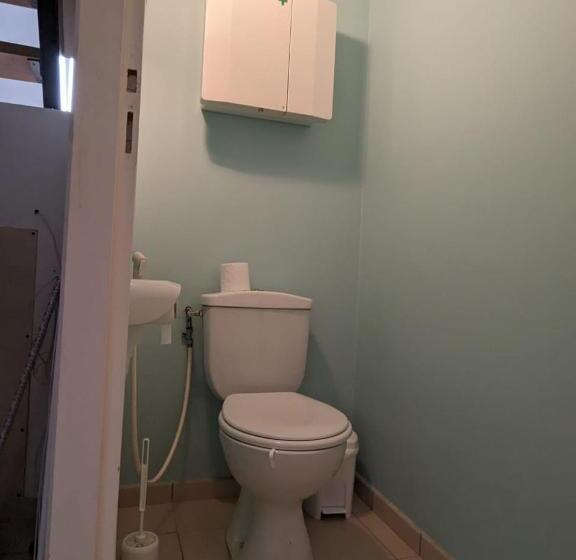 پانسیون Waterview Maison Mitoyenne