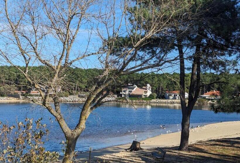 پانسیون Waterview Maison Mitoyenne