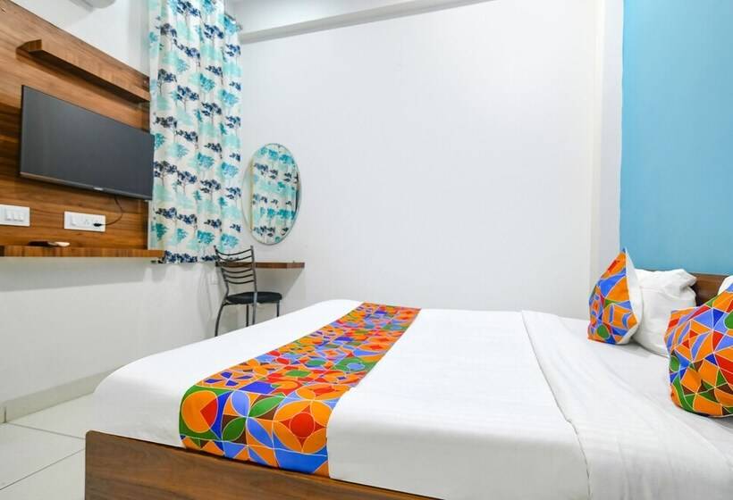 Hotel Fabexpress Golden Epoch