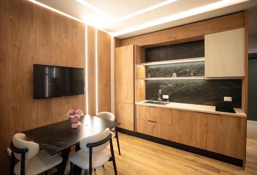 Vlore Luxury Apartaments Fael