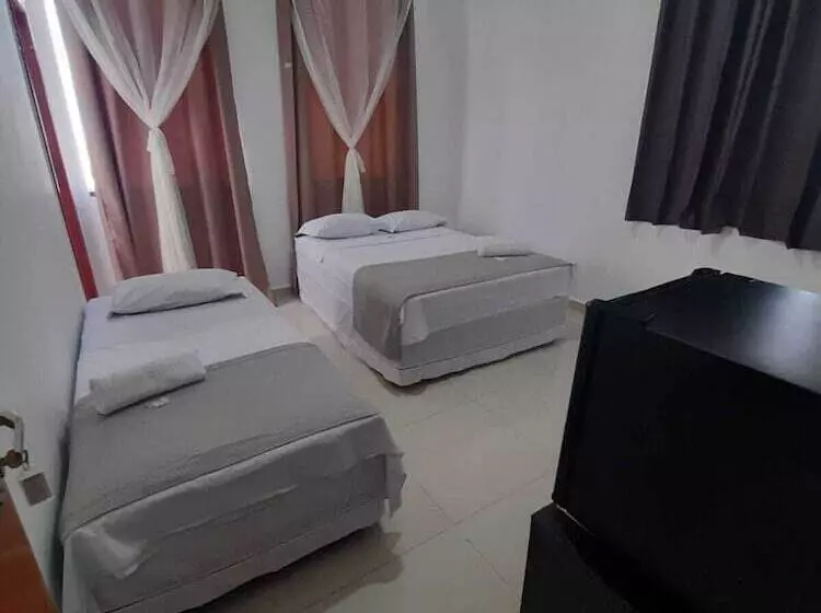 هتل Central Palace