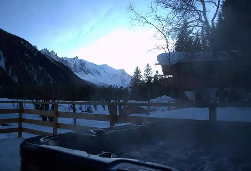 Chalet Falcon
