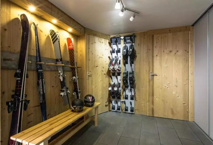 Chalet Falcon