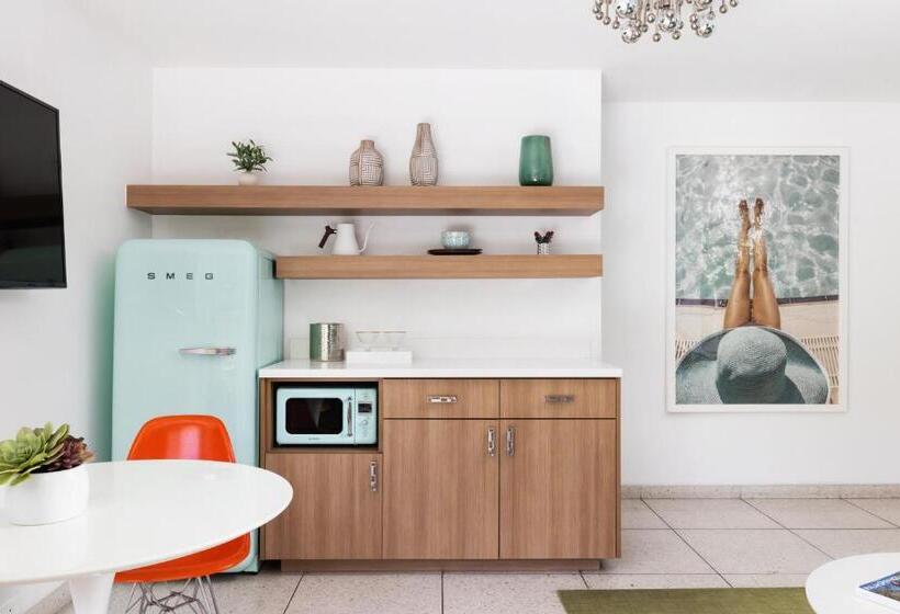 Del Marcos Hotel, A Kirkwood Collection