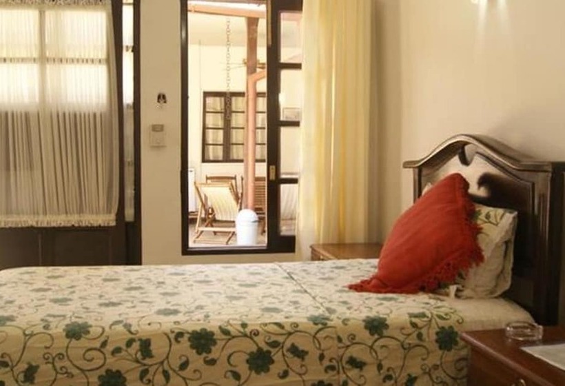 مسافرخانه Residencial Ikandire