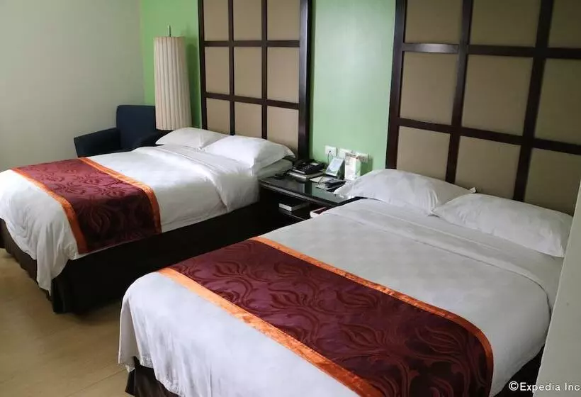 ホテル Avenue Suites