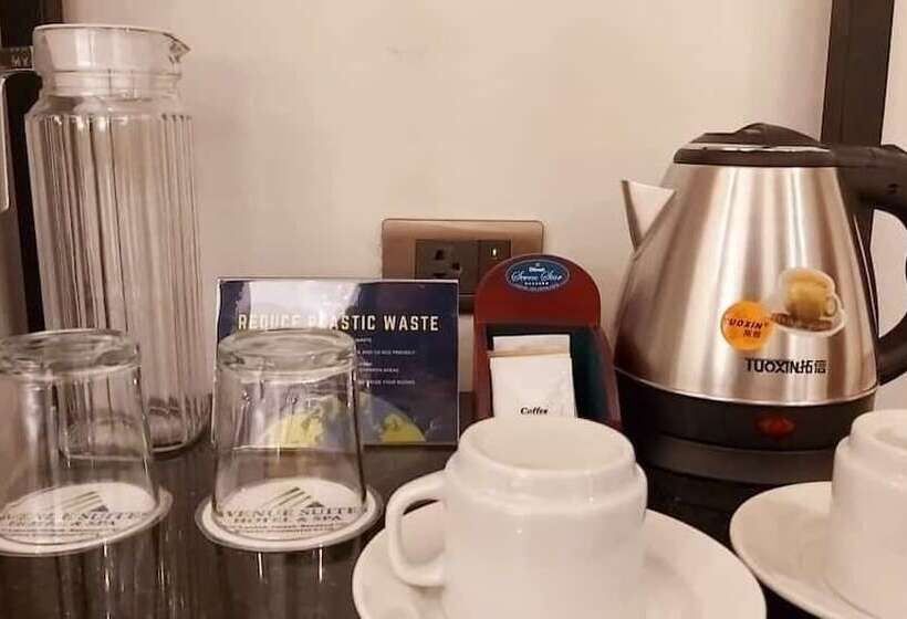 ホテル Avenue Suites