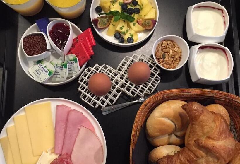 فندق B&b Suites Feek