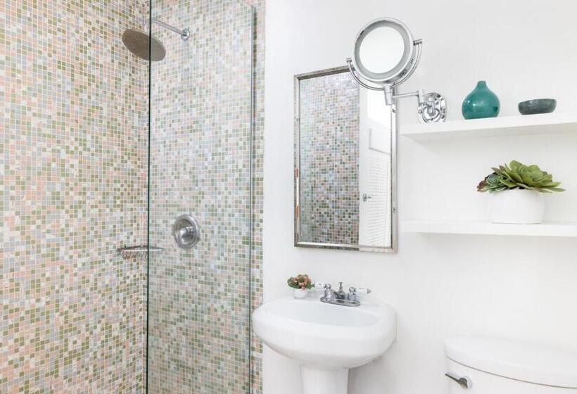 Del Marcos Hotel, A Kirkwood Collection