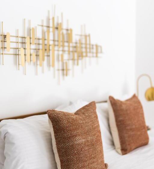 Del Marcos Hotel, A Kirkwood Collection