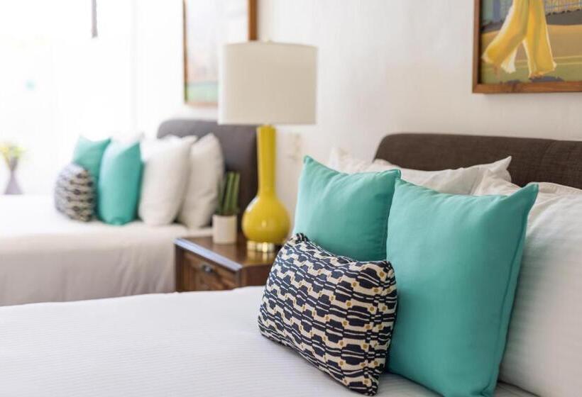 Del Marcos Hotel, A Kirkwood Collection