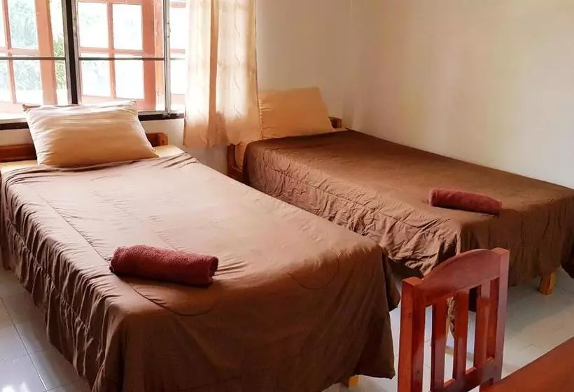 هتل Happy Guesthouse 2