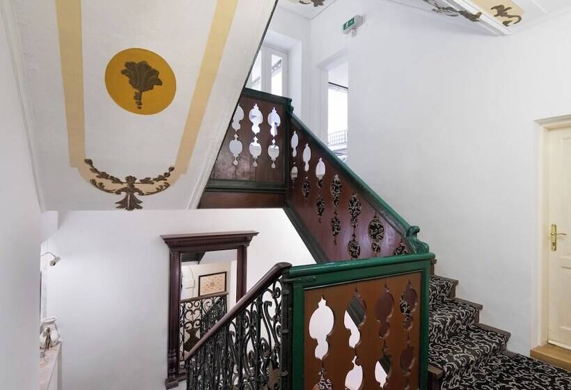 هتل Heritage Angelo D Oro