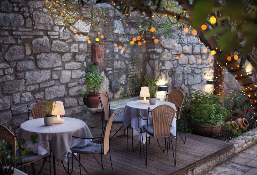 هتل Heritage Angelo D Oro