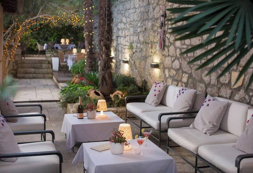 هتل Heritage Angelo D Oro