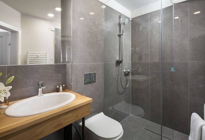 هتل Heritage Angelo D Oro