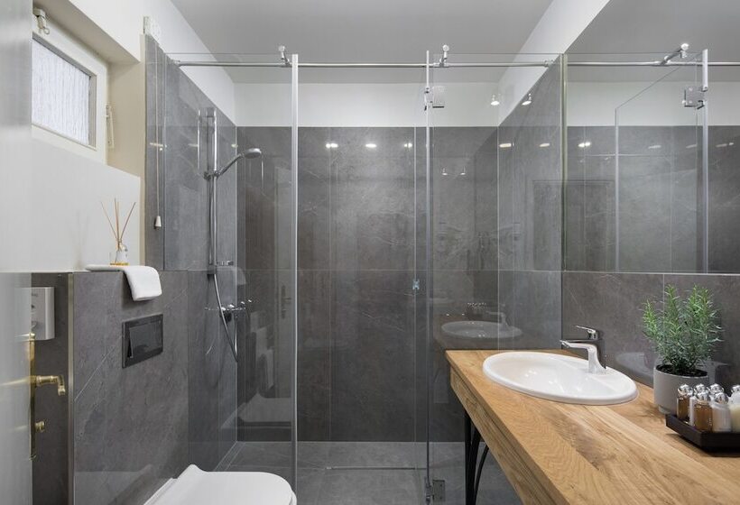 هتل Heritage Angelo D Oro