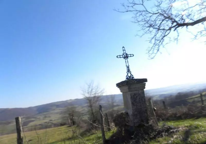 ホテル La Bastie D Urfe