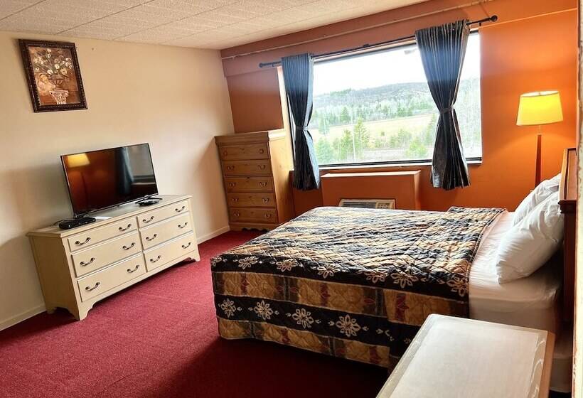 בית מלון כפרי Lively Inn And Suites   Sudbury