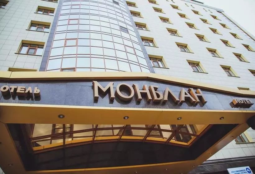 ホテル Monblan