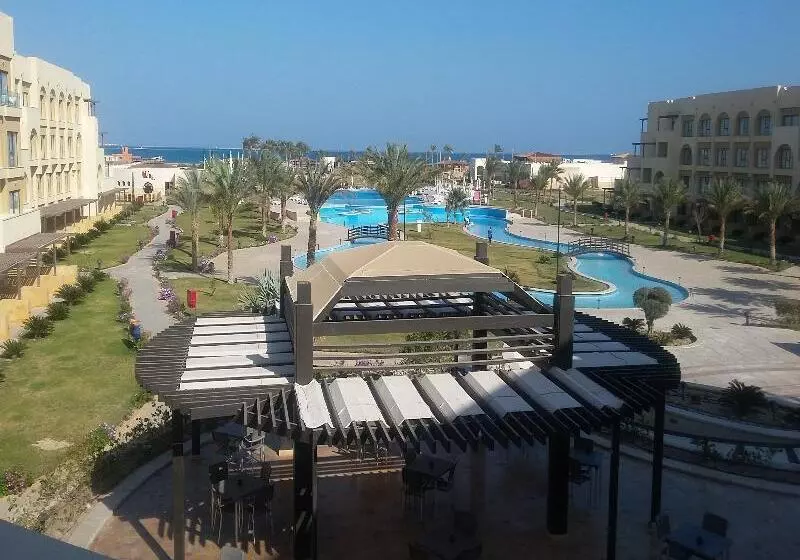 Movenpick Waterpark Resort & Spa Soma Bay
