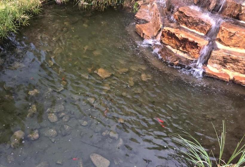 בית מלון כפרי Posada Real de Las Vegas