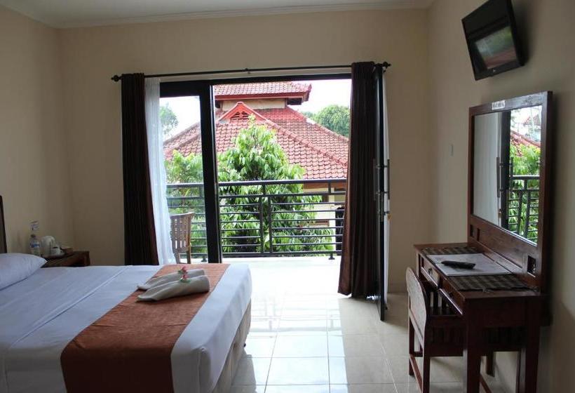 בית מלון כפרי Puri Nusantara