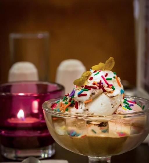 호텔 Puri Pujangga