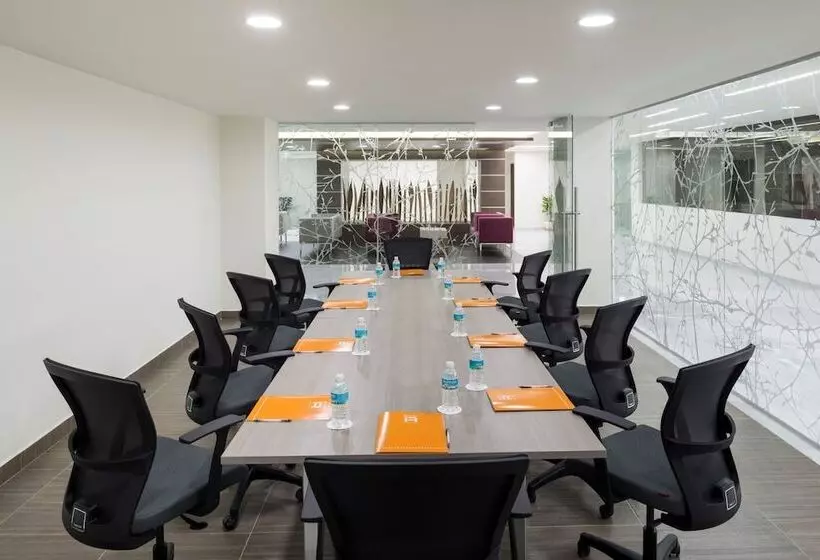 Hotelli Real Inn Celaya