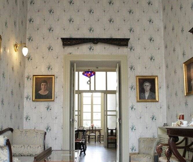 Отель Residenza D Epoca Regina D Arborea