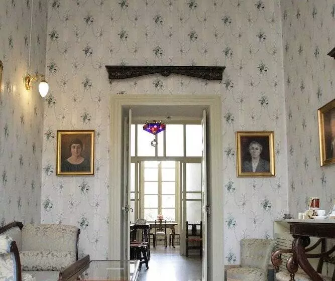 هتل Residenza D Epoca Regina D Arborea