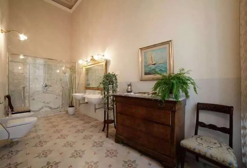 هتل Residenza D Epoca Regina D Arborea